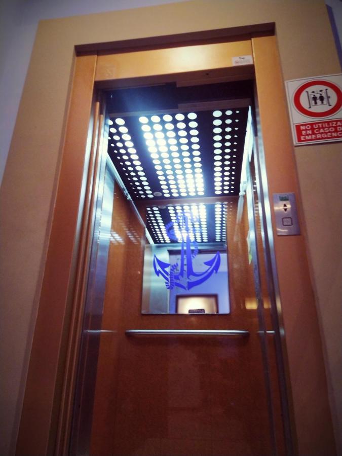 Hostal Casa Nautilus Cádiz Exteriér fotografie